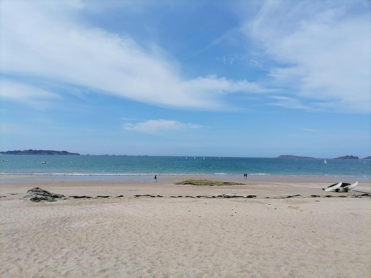 Maison Familiale Proche De La Mer Lancieux Bagian luar foto